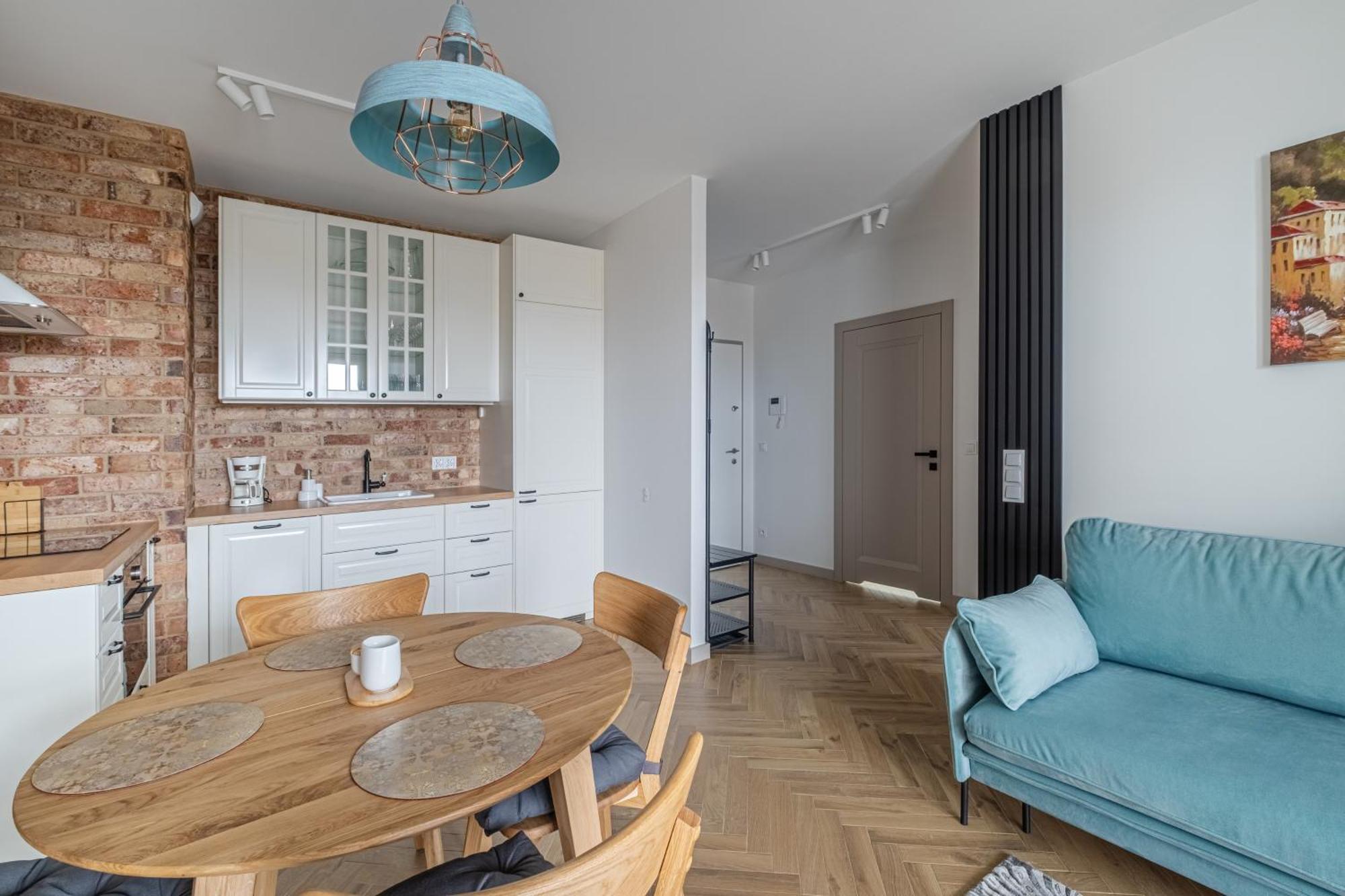 100cznia Apartment